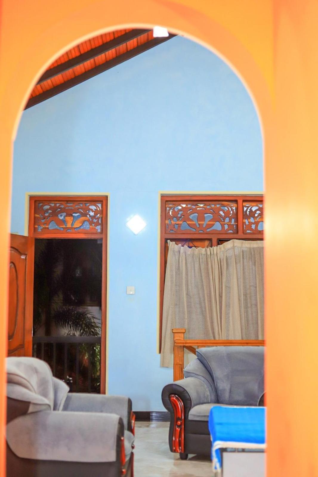 Shara Luxury Holiday Home Marawila Exterior photo